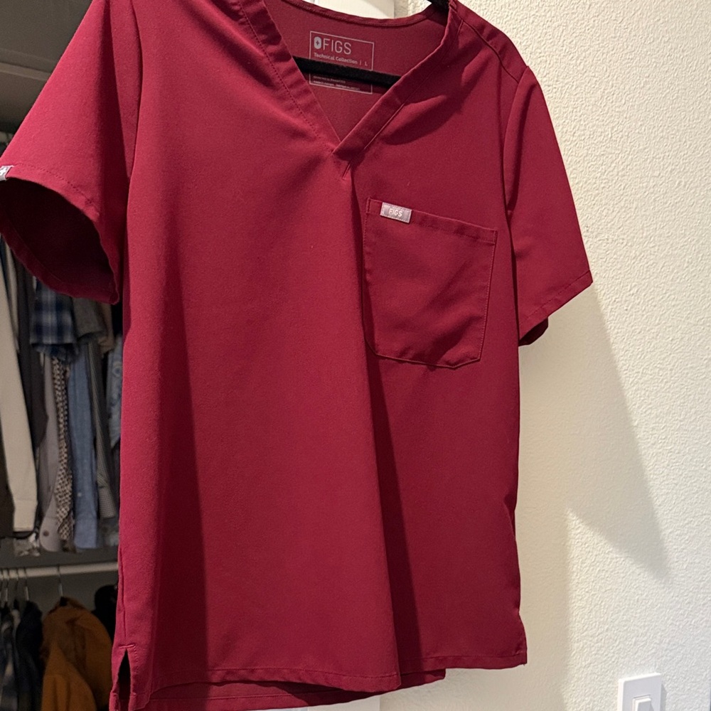 Figs Women's Short Sleeve Burgundy Top